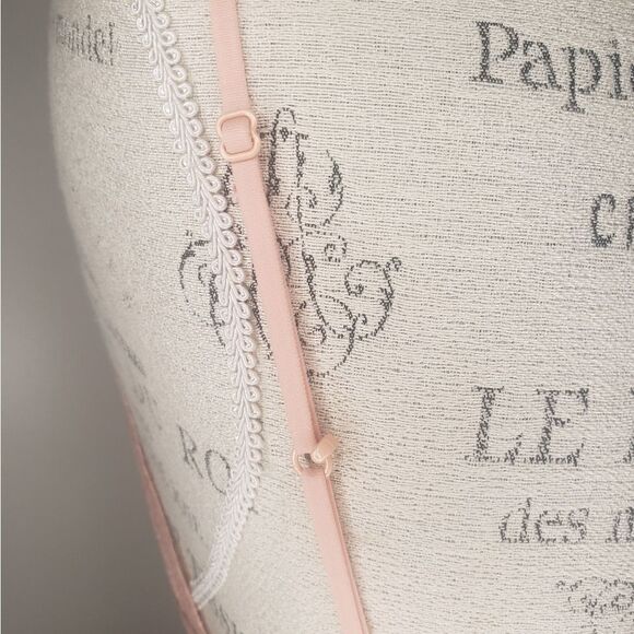 Talula Aritzia Pink Lace Bralette - Picture 4 of 13